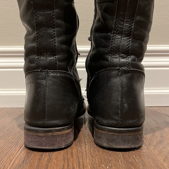 TOWN SHOES Tall Black Leather Riding Boots gold accent buckle
size 8 EUC - Picture 8 of 14